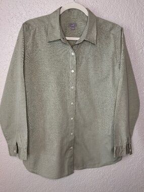 J. Jill Sage Green Cotton Button Down Long Sleeve Shirt Women's Size M.